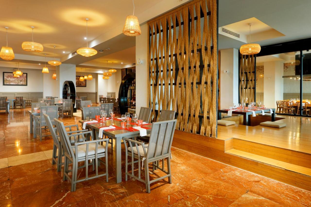 Grand Palladium Jamaica Resort & Spa All Inclusive Lucea Exteriör bild